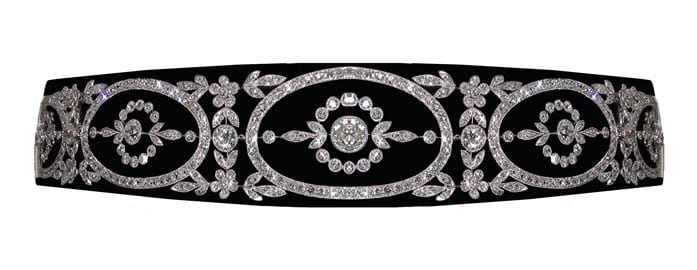 Platinum and diamond garland dog collar by Stephen Russell.