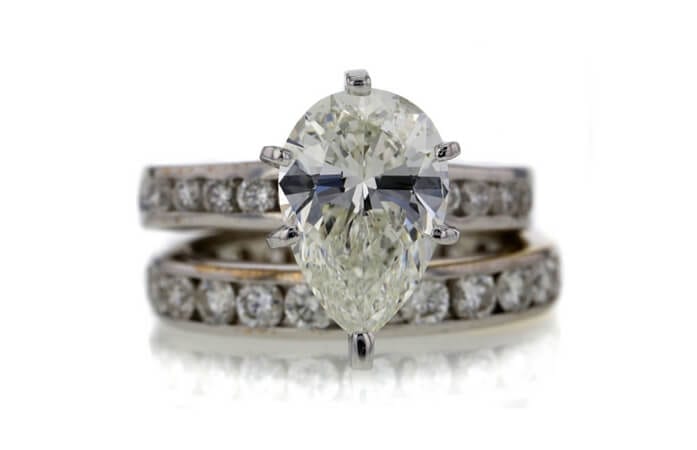 GIA 2.51 CT Pear Cut Bridal Set Ring sold at Worthy for $8,797