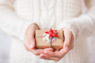 5-reasons-gift-giving-inner-1