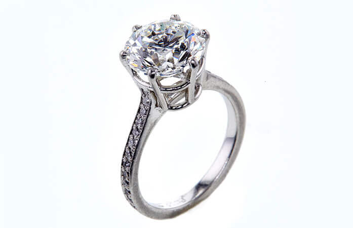 4.01 CT Round Cut Solitaire Ring