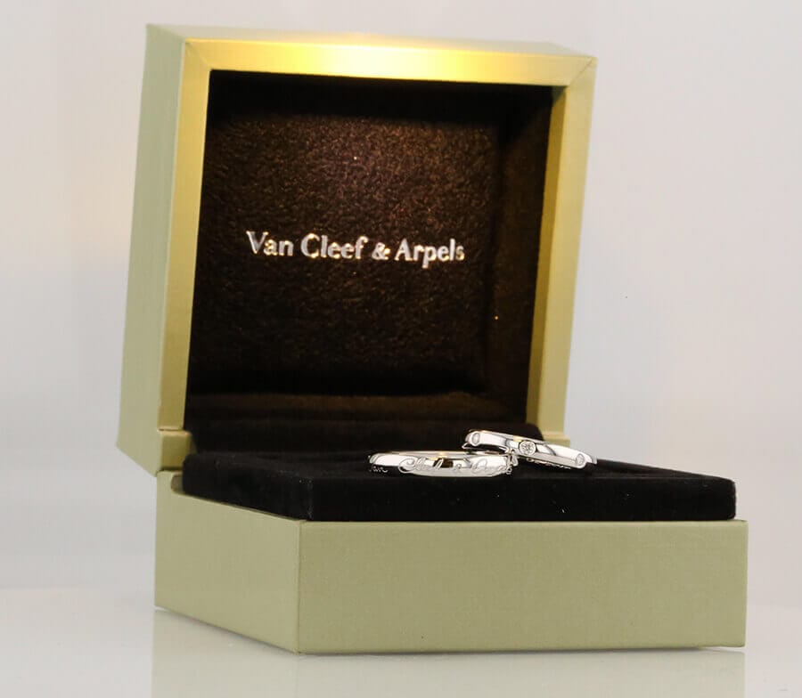 Van Cleef & Arpels Round Cut Bridal Set Ring