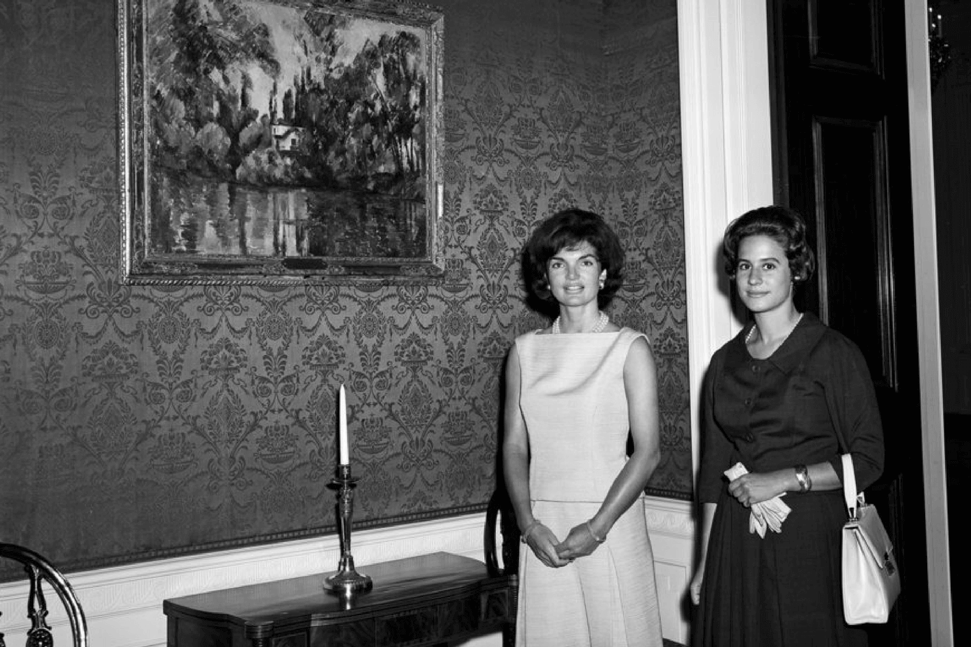Jackie Kennedy with Philippa Calman at the White House in 1961. 