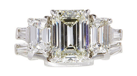 emerald-cut-diamond-ring-4