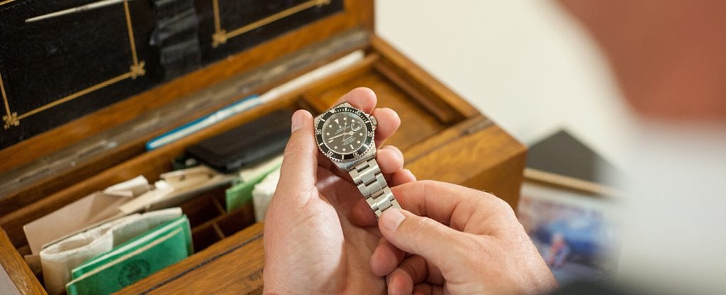 man's jewelry box