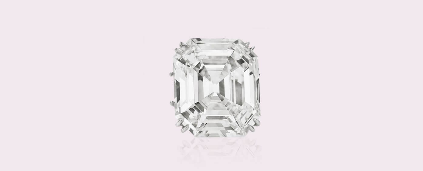 Elizabeth Taylor's Signature Diamond Ring | The Adventurine