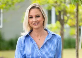 Professional headshot of Worthy Brand Ambassador Reyne Hirsch